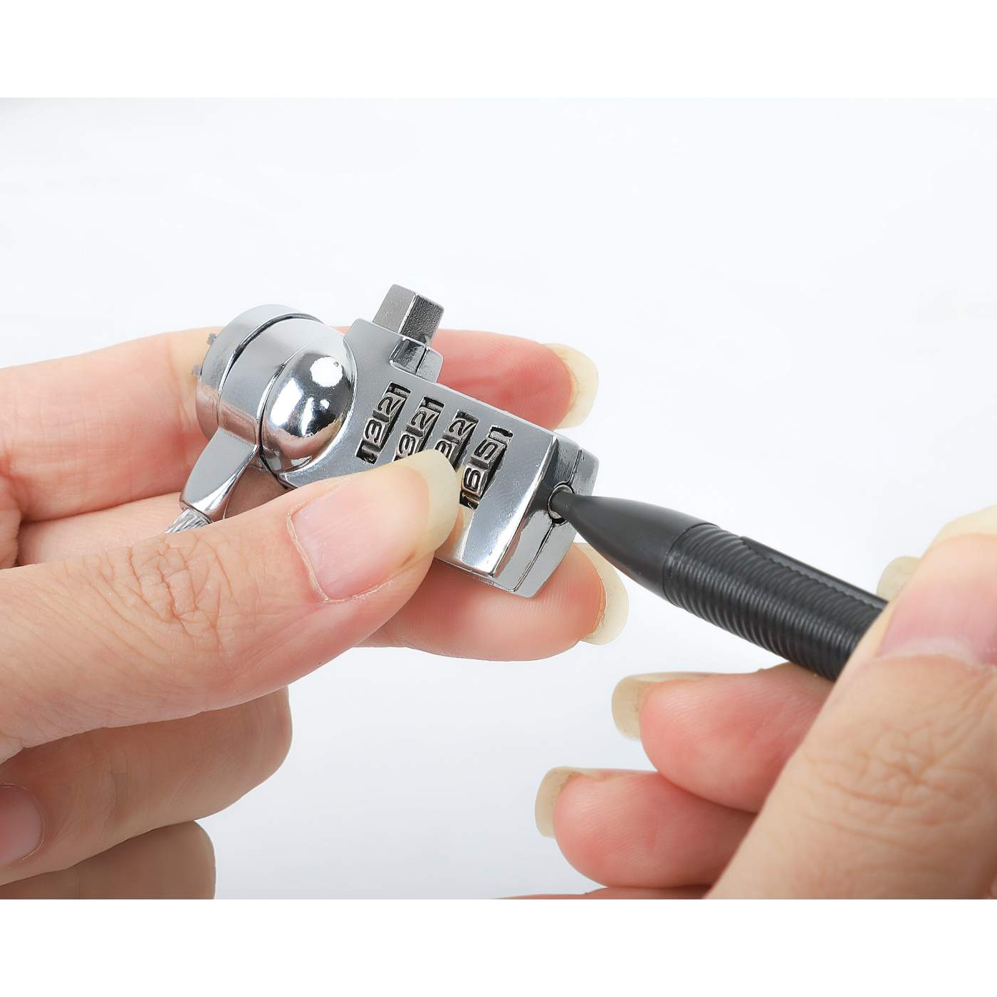 Candado de seguridad para laptop con ranura K-slot Image 7