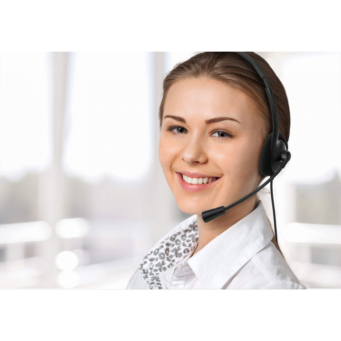 Audífono con micrófono USB ligero Image 7