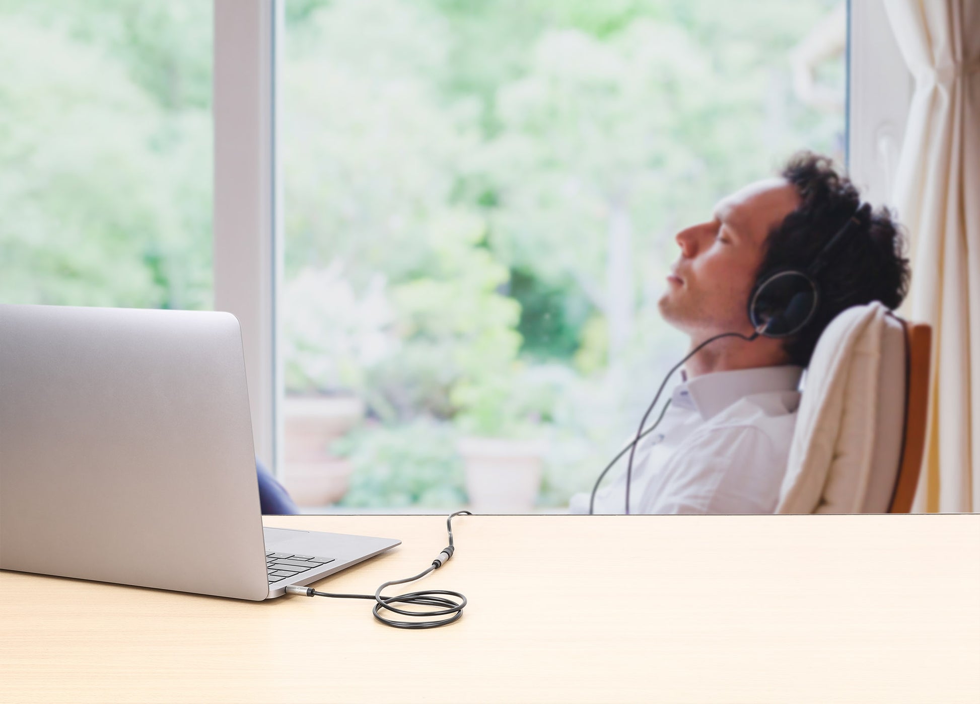 Extensión de Cable Auxiliar de Audio Estéreo Image 10