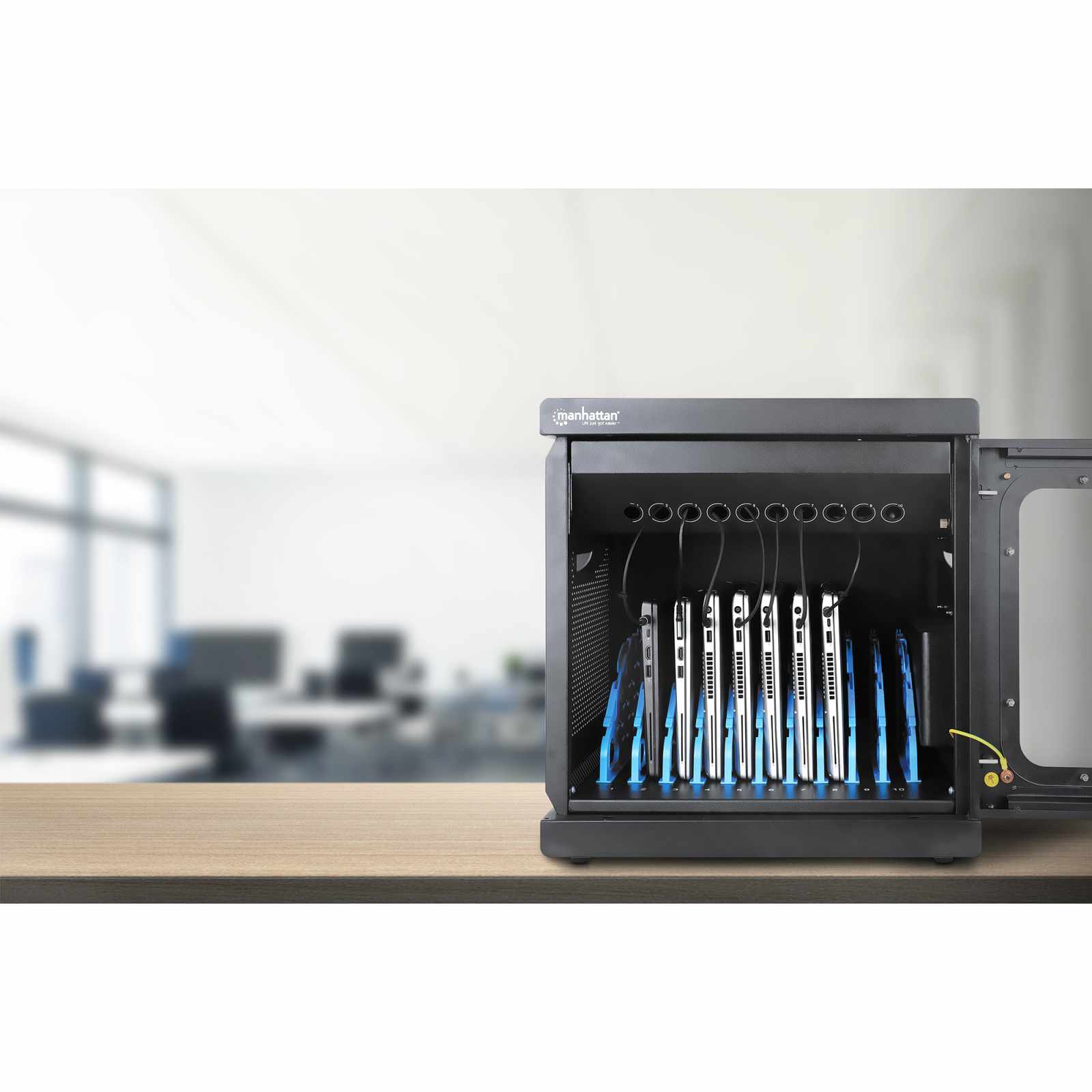 Gabinete de carga con 10 contactos de CA (15.6") Image 12